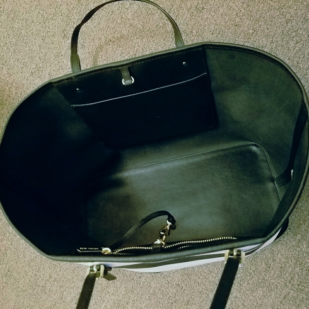 Michael kors black and white jetset travel tote - Picture 2 of 2